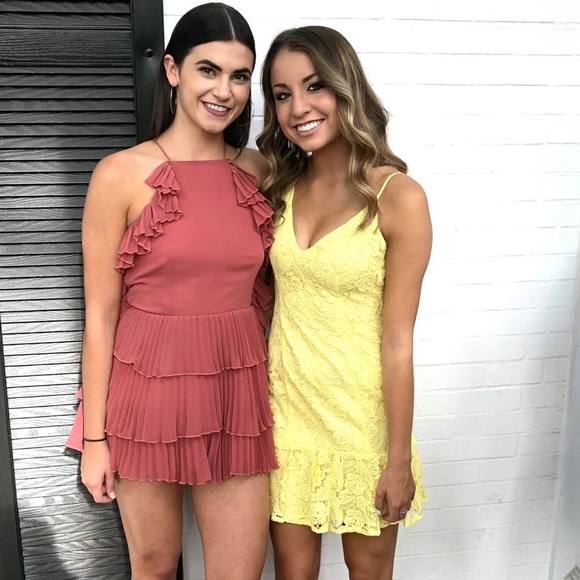 Meet your Posher, Taylor - Picture 1 of 1